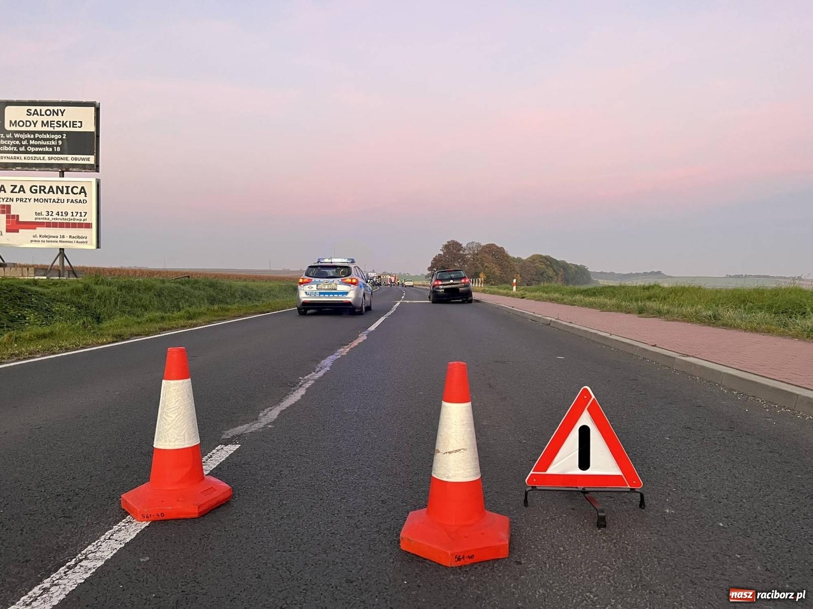 Zdjęcie w galerii na portalu naszraciborz.pl: Zderzenie pojazdów na drodze do Pietrowic Wielkich [FOTO] wiadomości z regionu