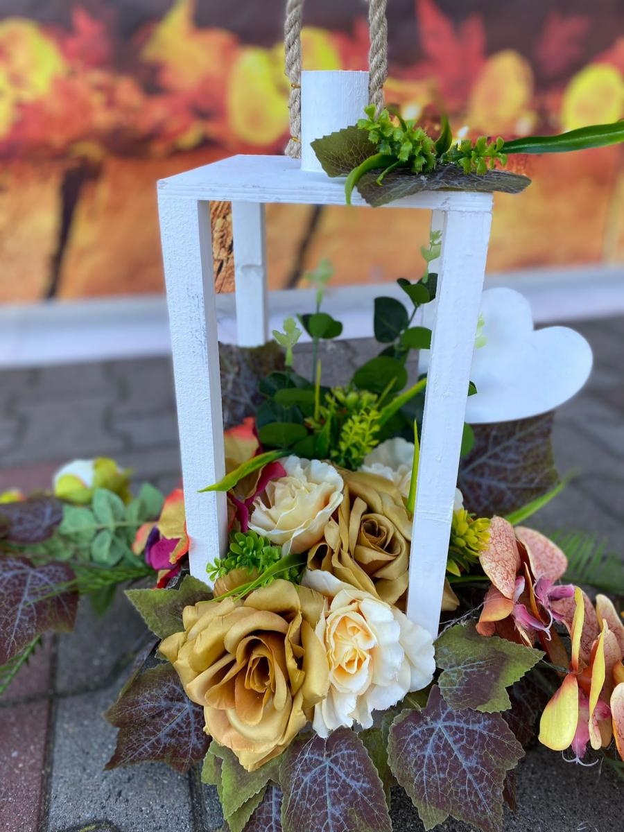 Zdjęcie w galerii na portalu naszraciborz.pl: Wszystkich Świętych coraz bliżej. Wszystko, co trzeba kupisz przy Auchan wiadomości z regionu