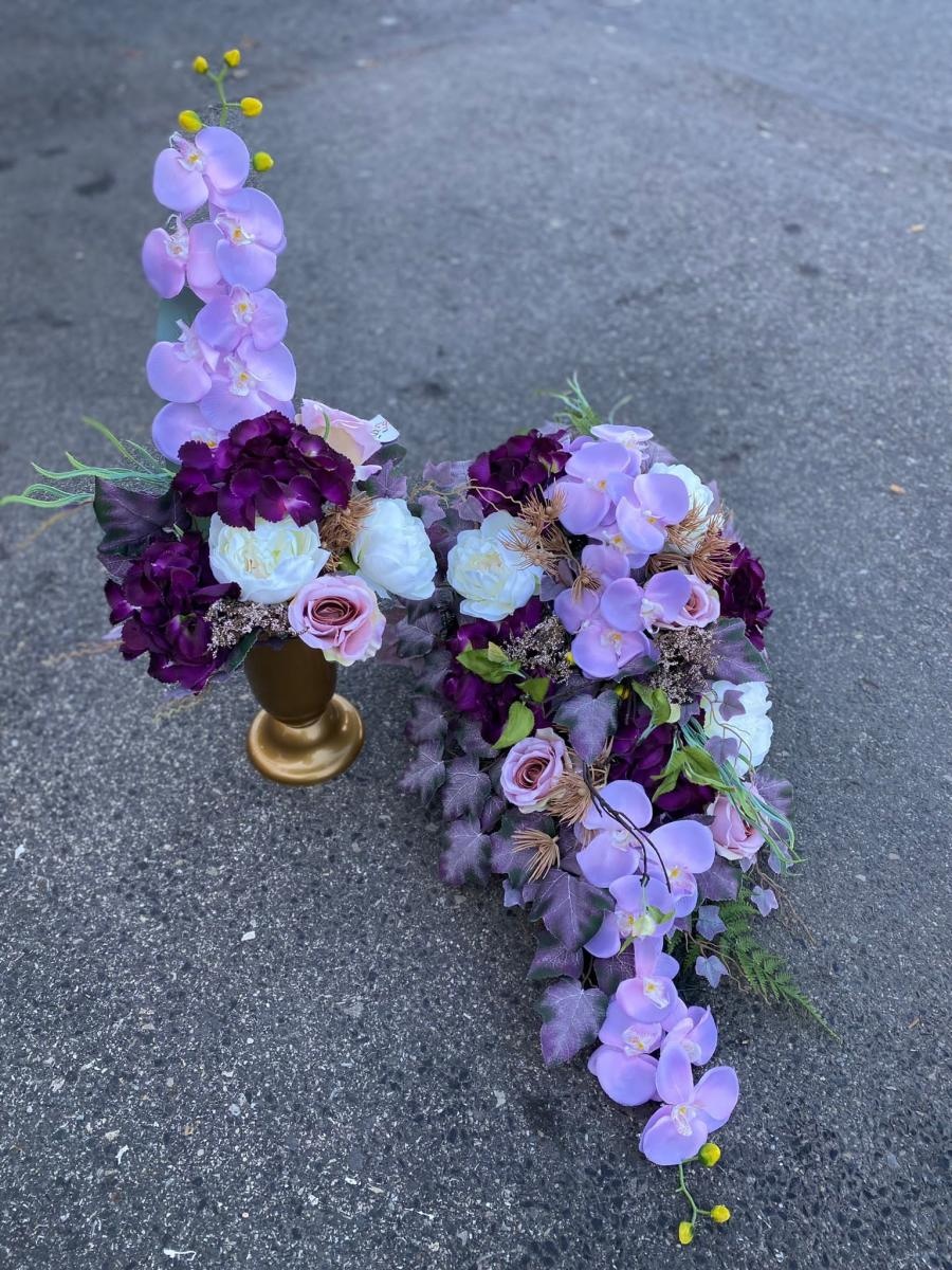 Zdjęcie w galerii na portalu naszraciborz.pl: Wszystkich Świętych coraz bliżej. Wszystko, co trzeba kupisz przy Auchan wiadomości z regionu