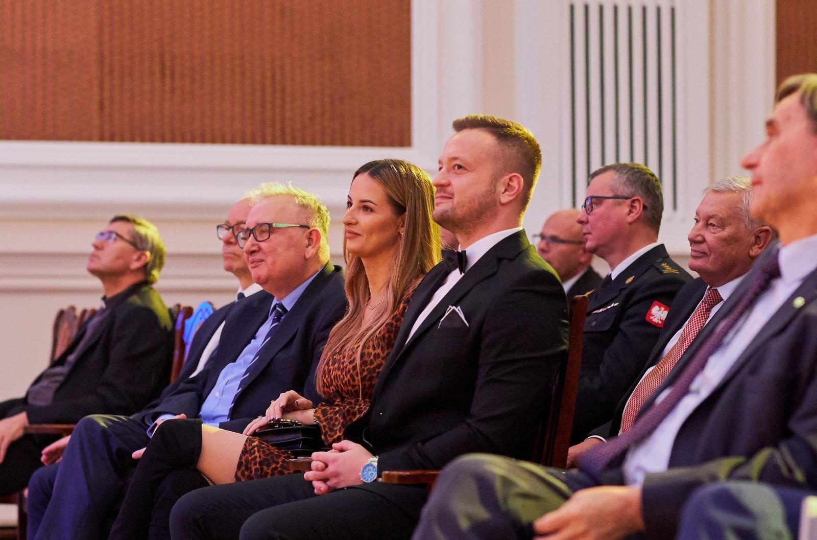 Zdjęcie w galerii na portalu naszraciborz.pl: Okręgowy Inspektorat Pracy w Katowicach nagrodził firmę z Raciborza wiadomości z regionu