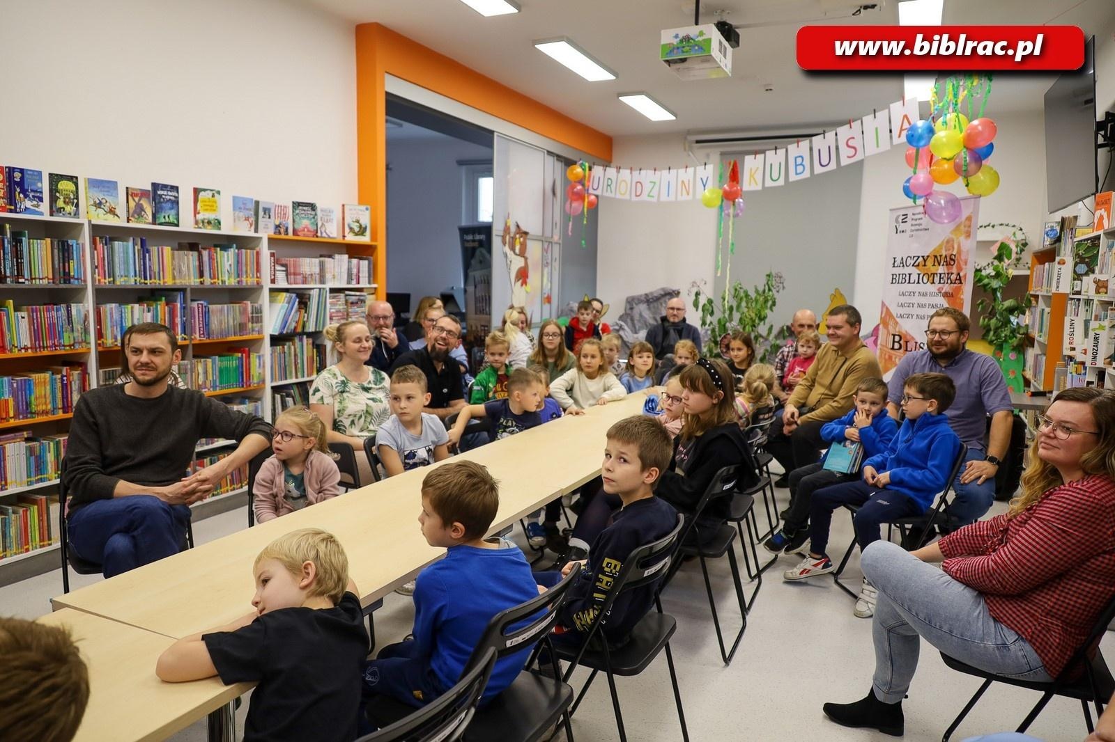 Zdjęcie w galerii na portalu naszraciborz.pl: Kocia Szajka przejęła raciborską bibliotekę! wiadomości z regionu