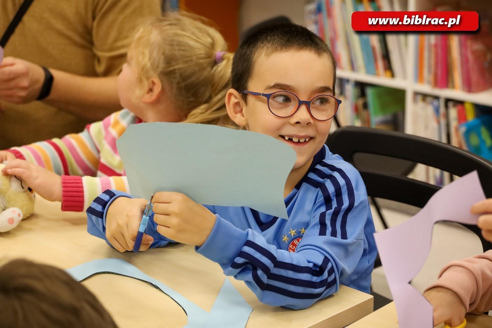 Zdjęcie w galerii na portalu naszraciborz.pl: Kocia Szajka przejęła raciborską bibliotekę! wiadomości z regionu