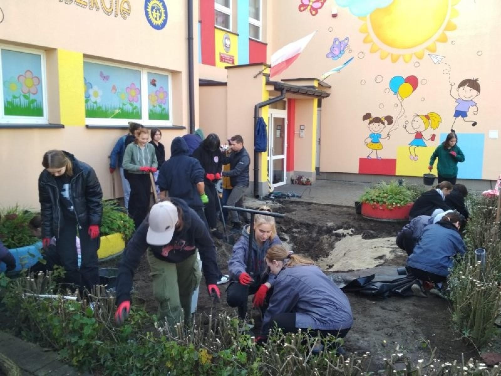 Zdjęcie w galerii na portalu naszraciborz.pl: Racibórz ma swój ogród deszczowy przy P23 [FOTO i WIDEO] wiadomości z regionu