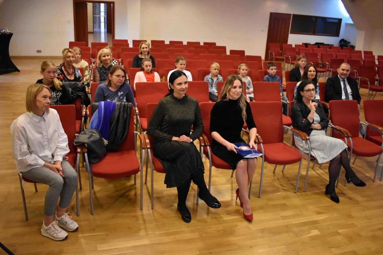 Zdjęcie w galerii na portalu naszraciborz.pl: Konkurs plastyczny Bezpieczne Grzybobranie rozstrzygnięty wiadomości z regionu