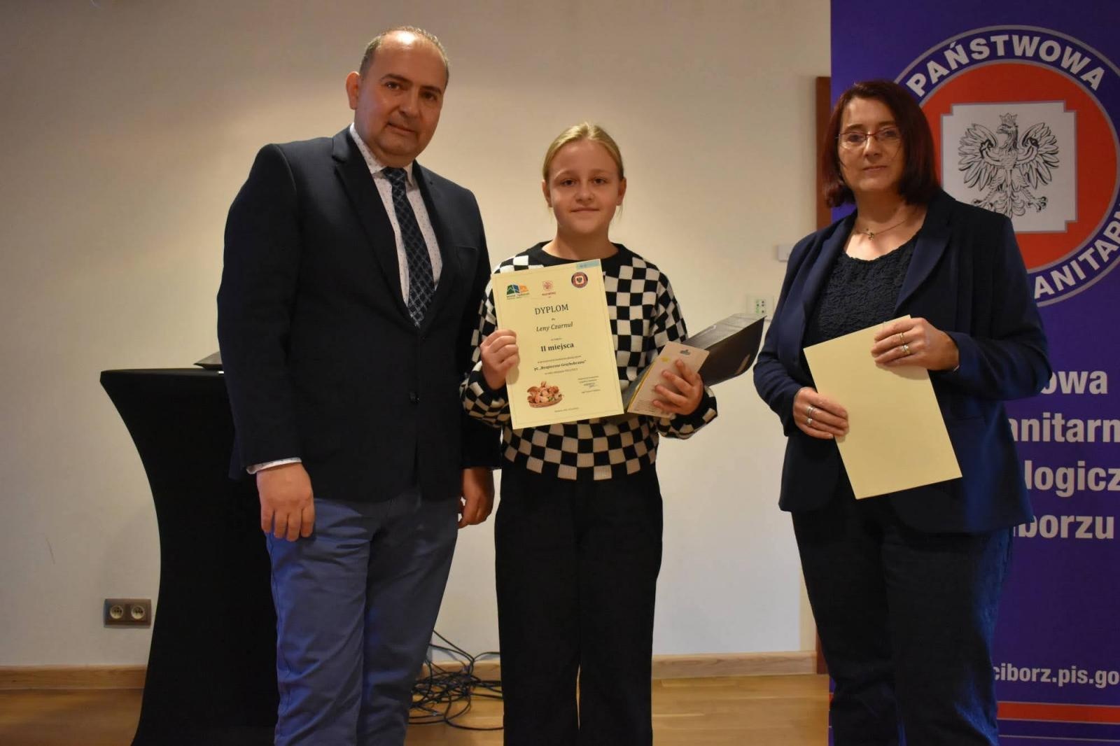 Zdjęcie w galerii na portalu naszraciborz.pl: Konkurs plastyczny Bezpieczne Grzybobranie rozstrzygnięty wiadomości z regionu