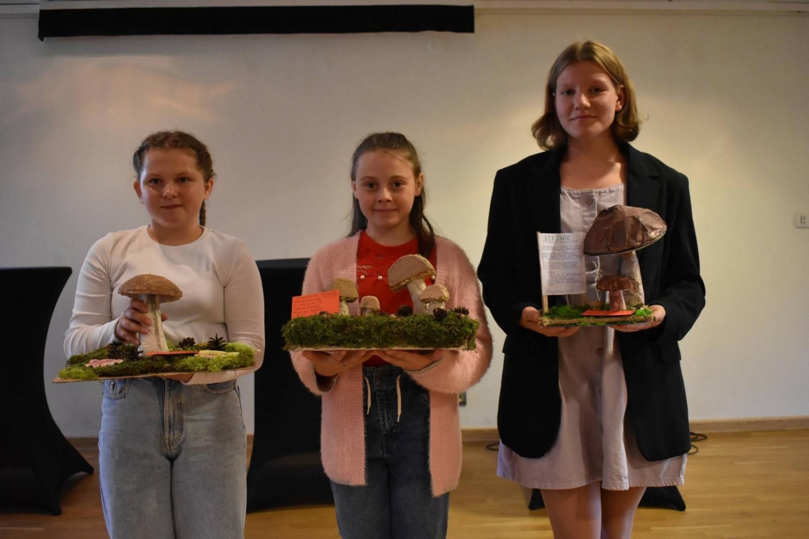 Zdjęcie w galerii na portalu naszraciborz.pl: Konkurs plastyczny Bezpieczne Grzybobranie rozstrzygnięty wiadomości z regionu