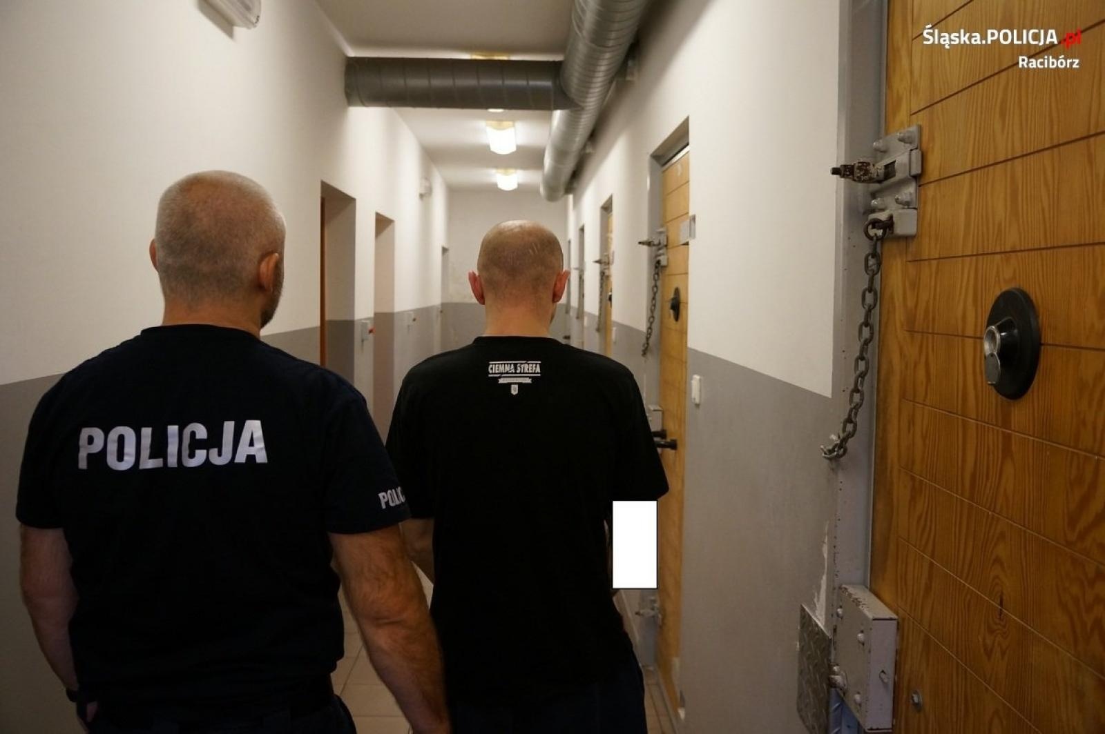 Zdjęcie w galerii na portalu naszraciborz.pl: Sam się prosił o problemy. Odpowie także pasażer [FOTO] wiadomości z regionu