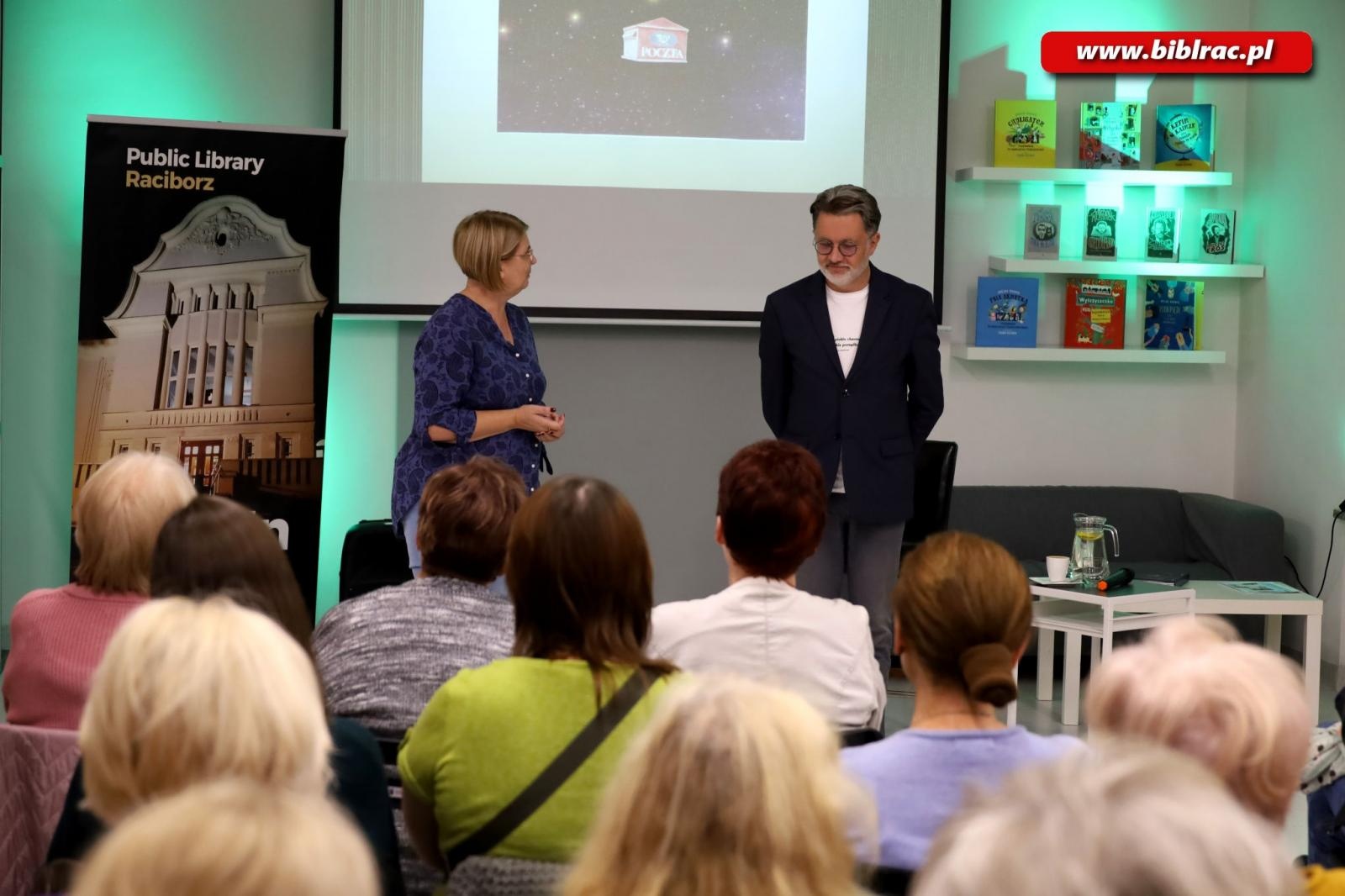 Zdjęcie w galerii na portalu naszraciborz.pl: Sekretarz noblistki Wisławy Szymborskiej w raciborskiej bibliotece wiadomości z regionu