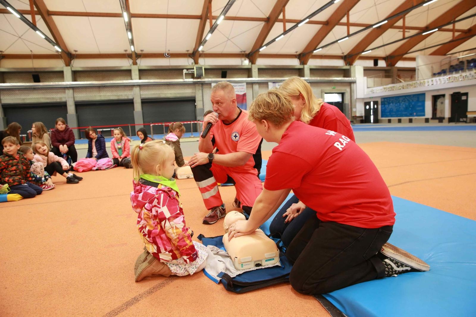 Zdjęcie w galerii na portalu naszraciborz.pl: Europejski Dzień Przywracania Czynności Serca w ZSOMS wiadomości z regionu