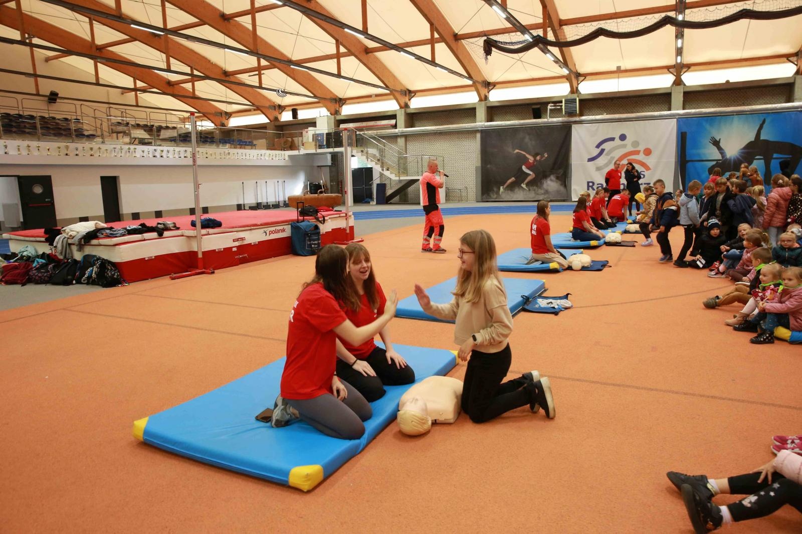 Zdjęcie w galerii na portalu naszraciborz.pl: Europejski Dzień Przywracania Czynności Serca w ZSOMS wiadomości z regionu
