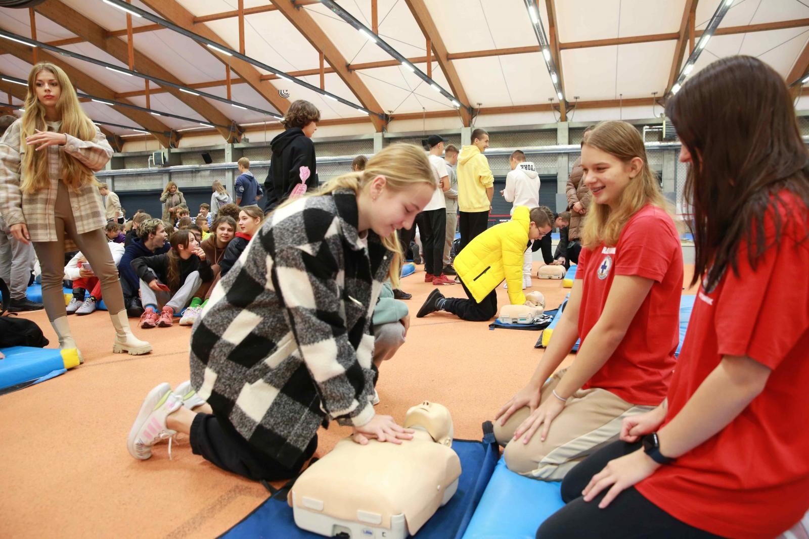 Zdjęcie w galerii na portalu naszraciborz.pl: Europejski Dzień Przywracania Czynności Serca w ZSOMS wiadomości z regionu