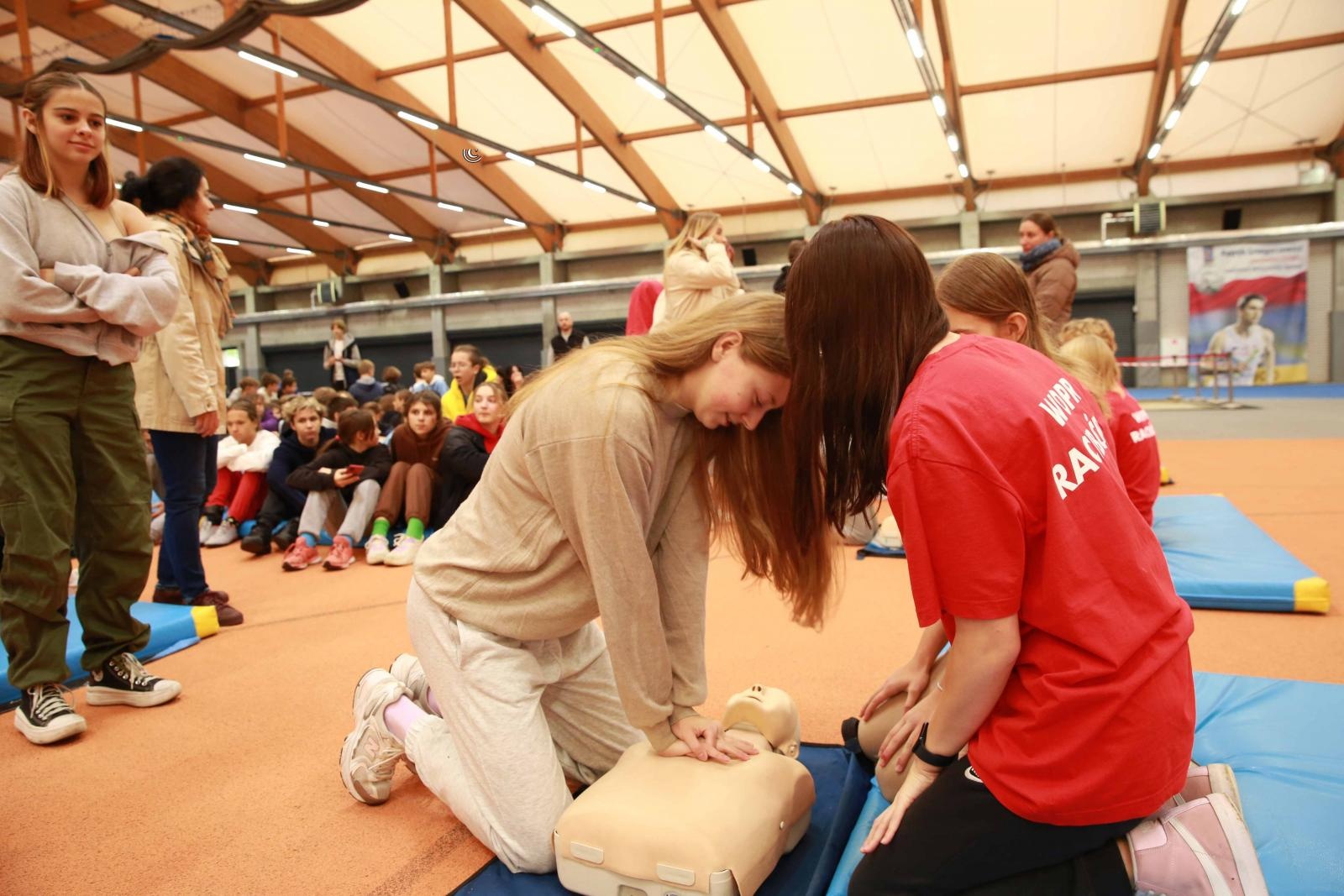Zdjęcie w galerii na portalu naszraciborz.pl: Europejski Dzień Przywracania Czynności Serca w ZSOMS wiadomości z regionu