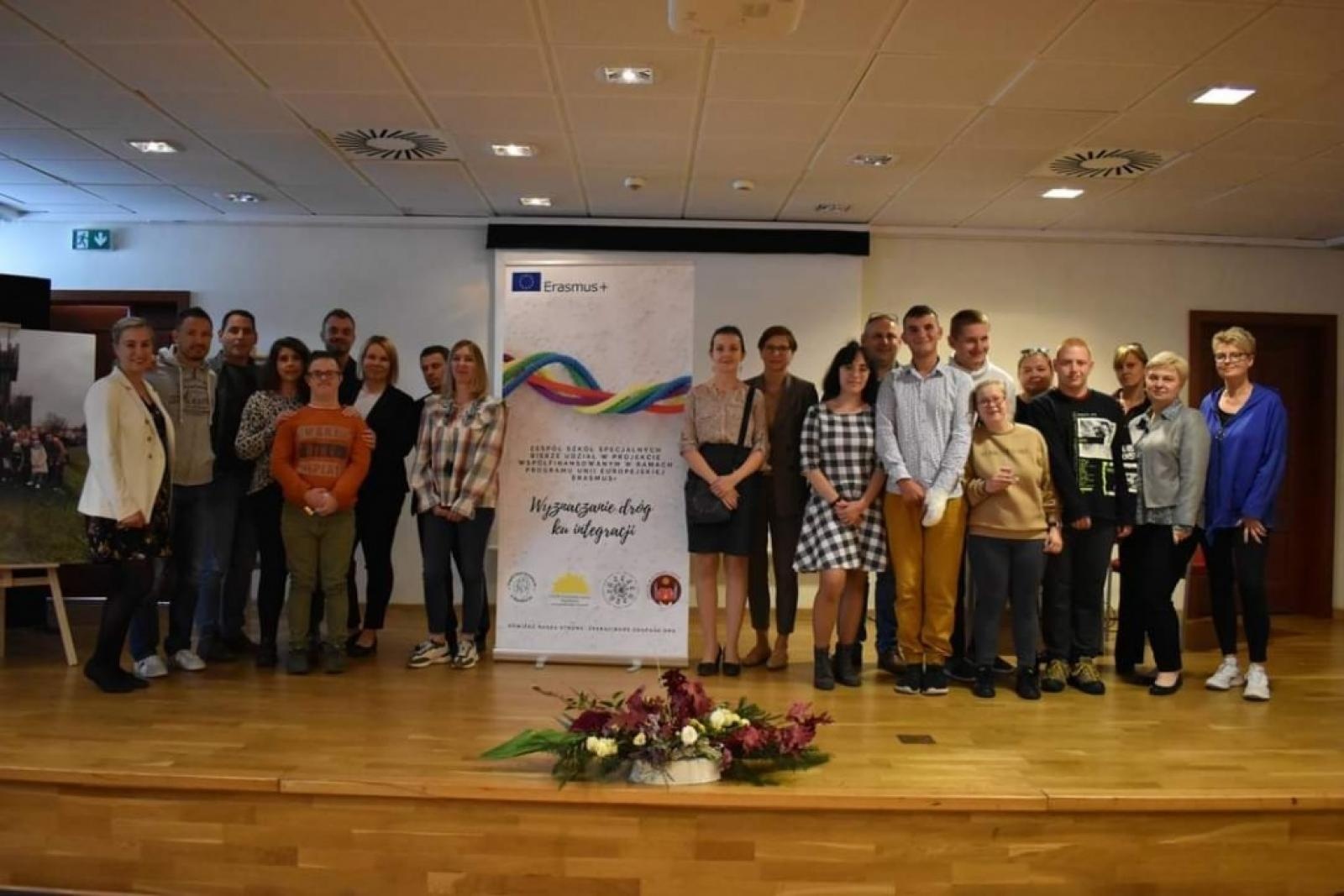 Zdjęcie w galerii na portalu naszraciborz.pl: Wyznaczanie dróg ku integracji. Hiszpanie i Chorwaci w Raciborzu wiadomości z regionu