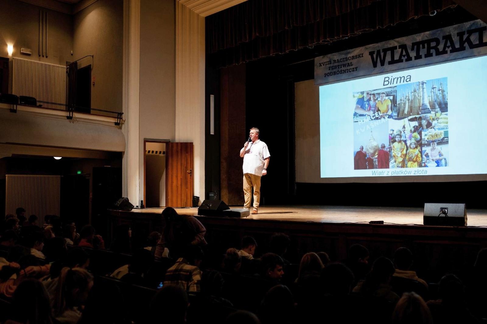 Zdjęcie w galerii na portalu naszraciborz.pl: Raciborski Festiwal Podróżniczy WIATRAKI kręci się już po raz 18! wiadomości z regionu