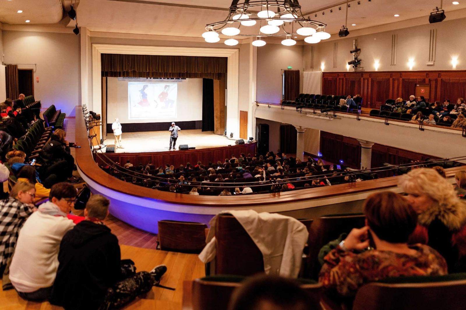Zdjęcie w galerii na portalu naszraciborz.pl: Raciborski Festiwal Podróżniczy WIATRAKI kręci się już po raz 18! wiadomości z regionu