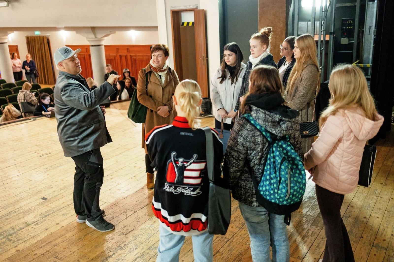 Zdjęcie w galerii na portalu naszraciborz.pl: Raciborski Festiwal Podróżniczy WIATRAKI kręci się już po raz 18! wiadomości z regionu
