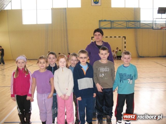 Zdjęcie w galerii na portalu naszraciborz.pl: Sportowe mikołajki w Pietrowicach wiadomości z regionu
