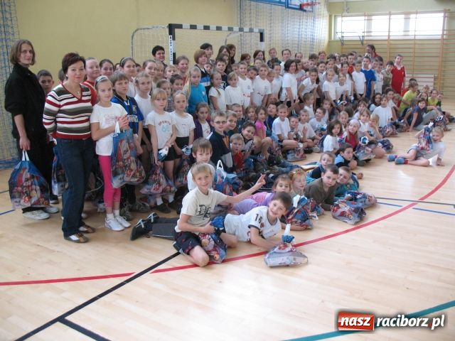Zdjęcie w galerii na portalu naszraciborz.pl: Sportowe mikołajki w Pietrowicach wiadomości z regionu