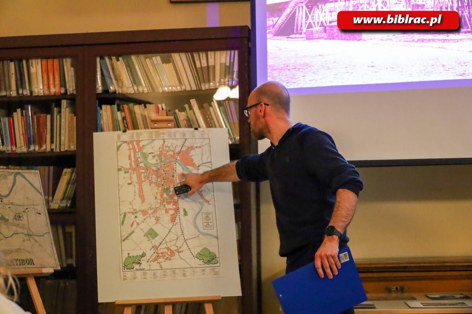 Zdjęcie w galerii na portalu naszraciborz.pl: Zagadki muzealne – warsztaty na temat historii Raciborza wiadomości z regionu