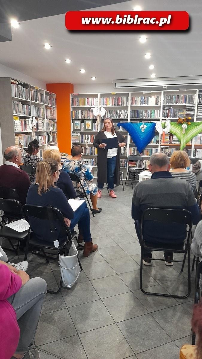 Zdjęcie w galerii na portalu naszraciborz.pl: Wystawa prac podopiecznych Stowarzyszenia PERSONA w Bibliotece na Ostrogu wiadomości z regionu