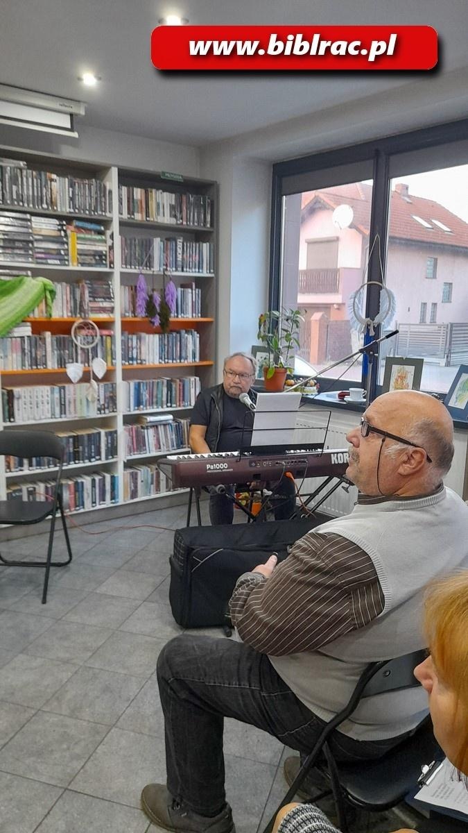 Zdjęcie w galerii na portalu naszraciborz.pl: Wystawa prac podopiecznych Stowarzyszenia PERSONA w Bibliotece na Ostrogu wiadomości z regionu