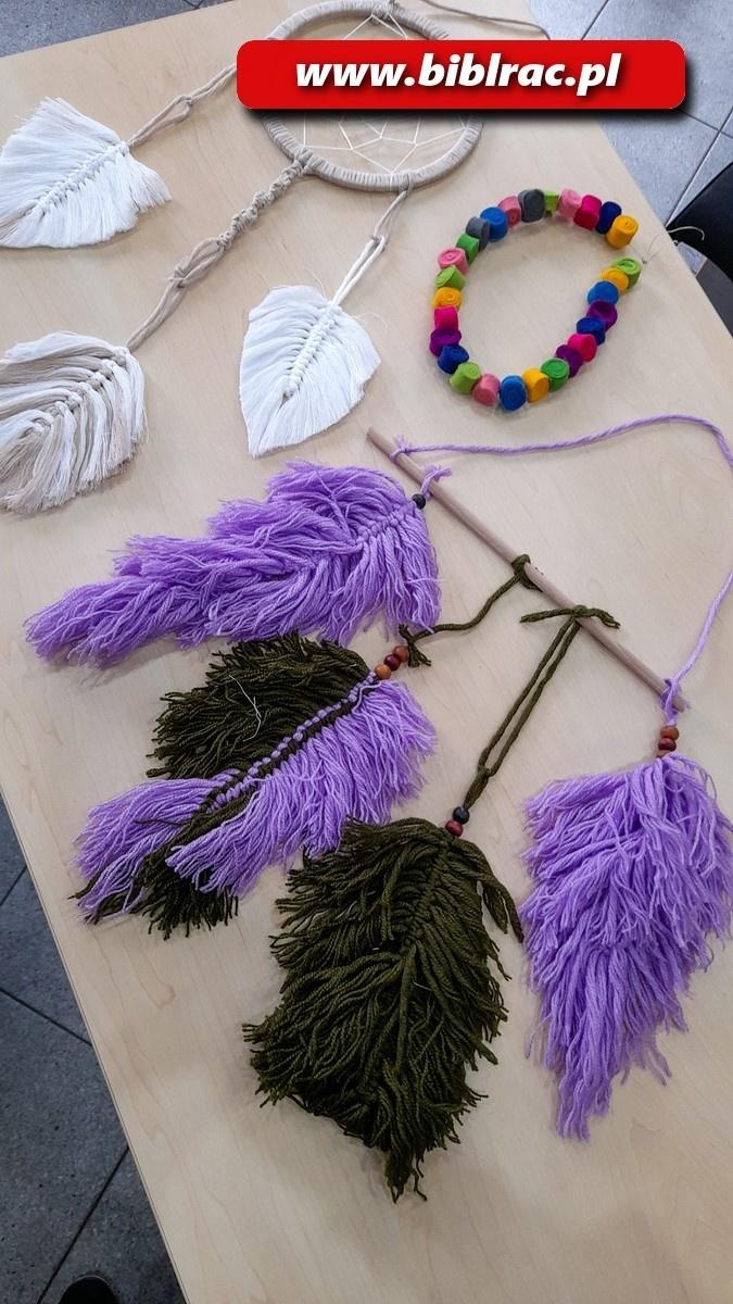 Zdjęcie w galerii na portalu naszraciborz.pl: Wystawa prac podopiecznych Stowarzyszenia PERSONA w Bibliotece na Ostrogu wiadomości z regionu