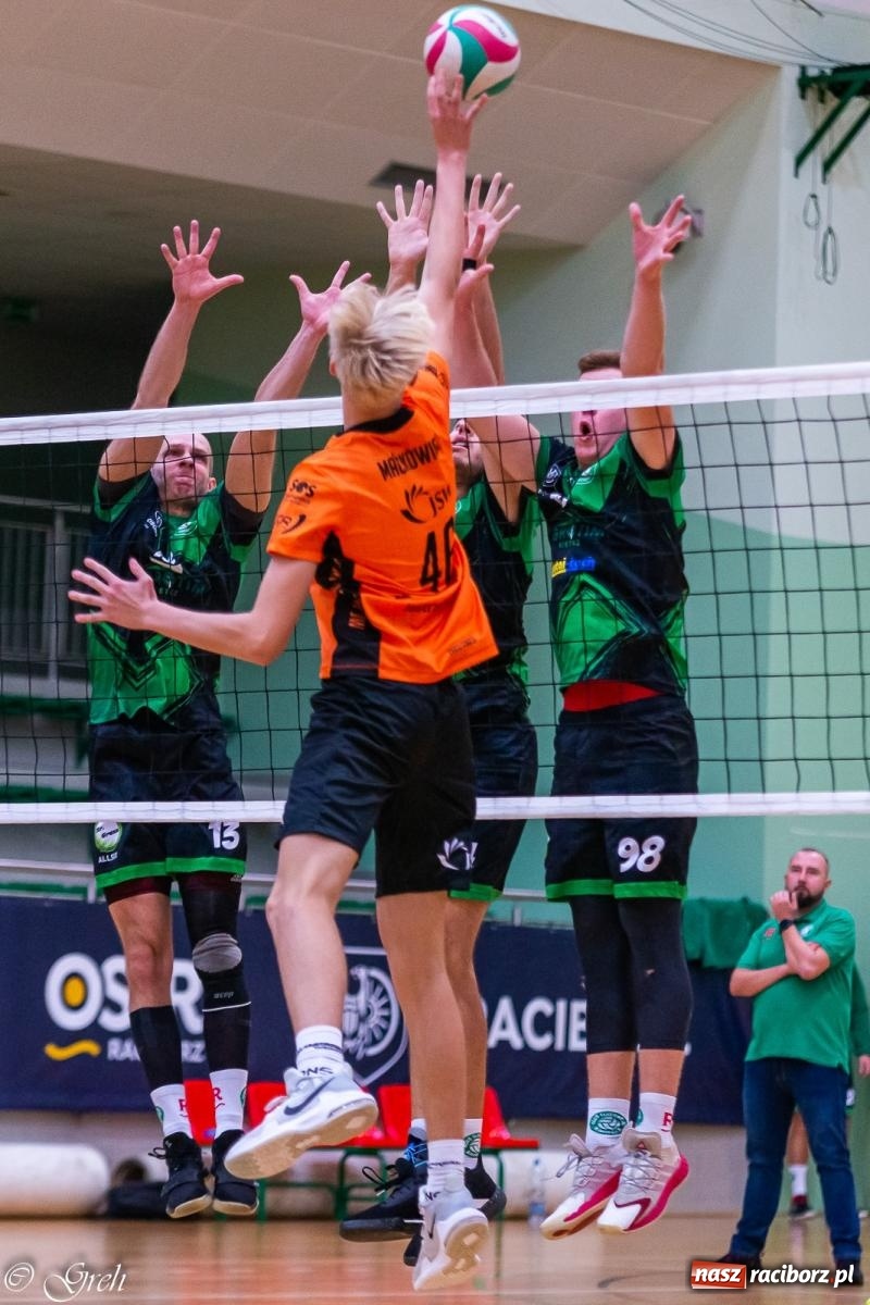 Zdjęcie w galerii na portalu naszraciborz.pl: Siatkówka. Trzy punkty zostały w Raciborzu [FOTO] wiadomości z regionu