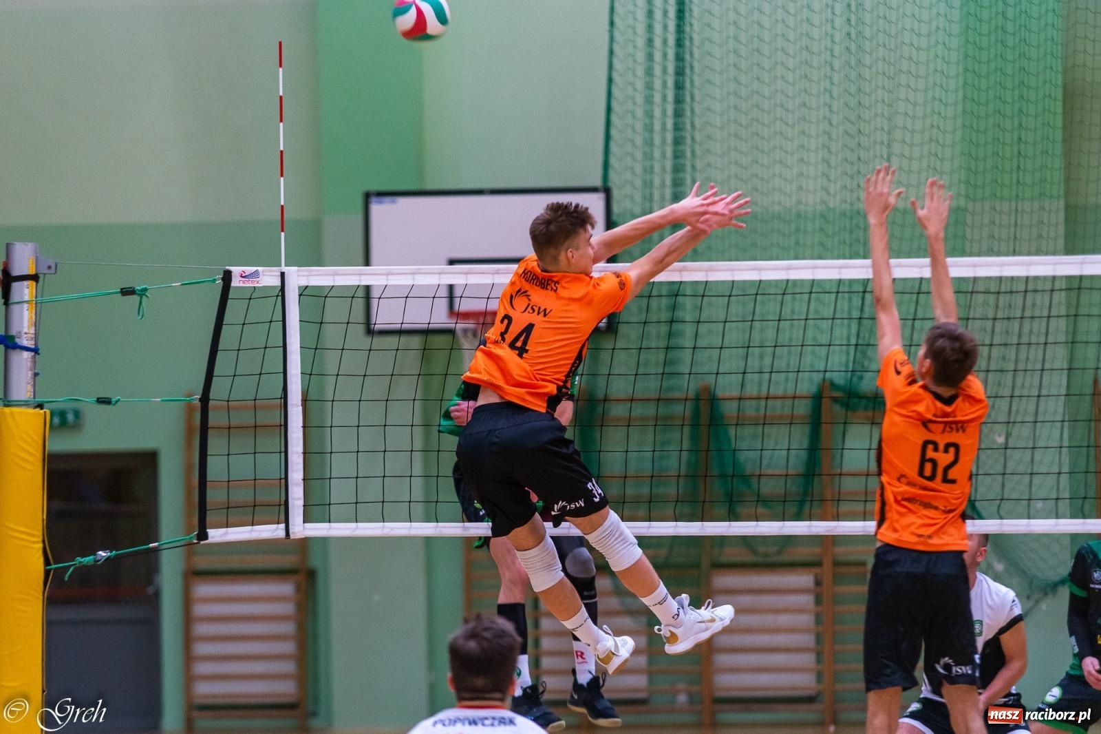 Zdjęcie w galerii na portalu naszraciborz.pl: Siatkówka. Trzy punkty zostały w Raciborzu [FOTO] wiadomości z regionu