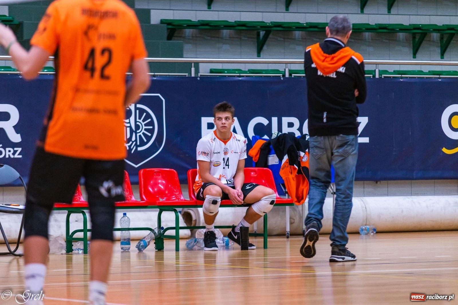 Zdjęcie w galerii na portalu naszraciborz.pl: Siatkówka. Trzy punkty zostały w Raciborzu [FOTO] wiadomości z regionu