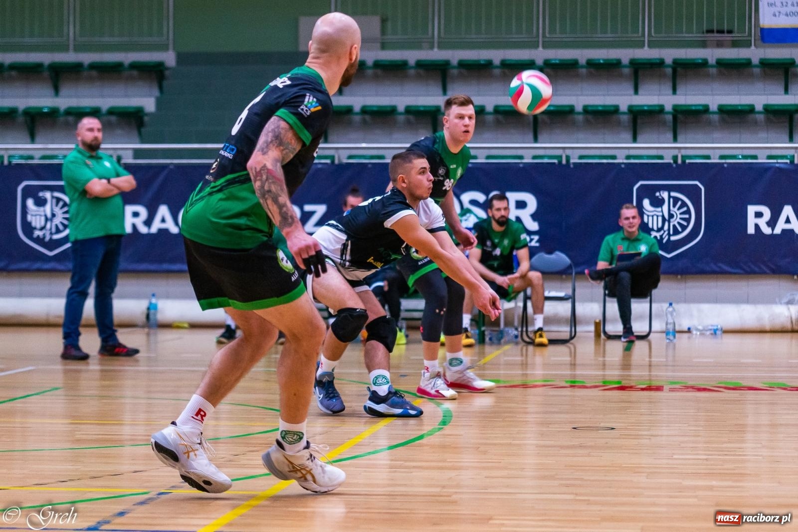 Zdjęcie w galerii na portalu naszraciborz.pl: Siatkówka. Trzy punkty zostały w Raciborzu [FOTO] wiadomości z regionu