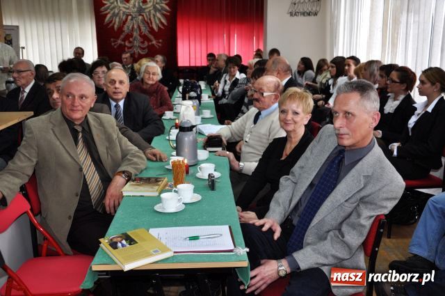 Zdjęcie w galerii na portalu naszraciborz.pl: Spotkanie opłatkowe z Kresami w tle wiadomości z regionu