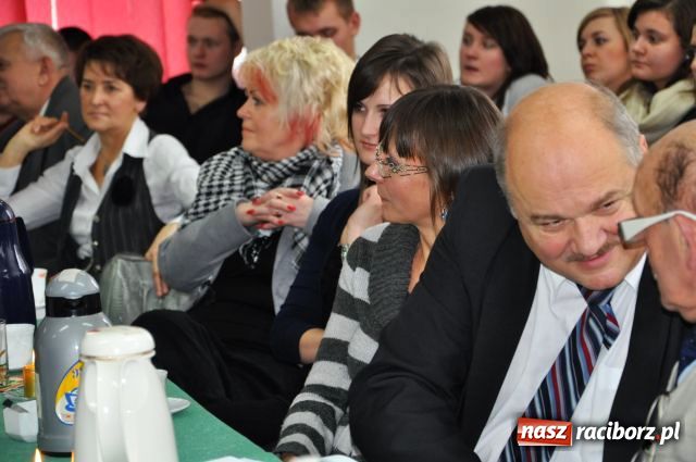 Zdjęcie w galerii na portalu naszraciborz.pl: Spotkanie opłatkowe z Kresami w tle wiadomości z regionu