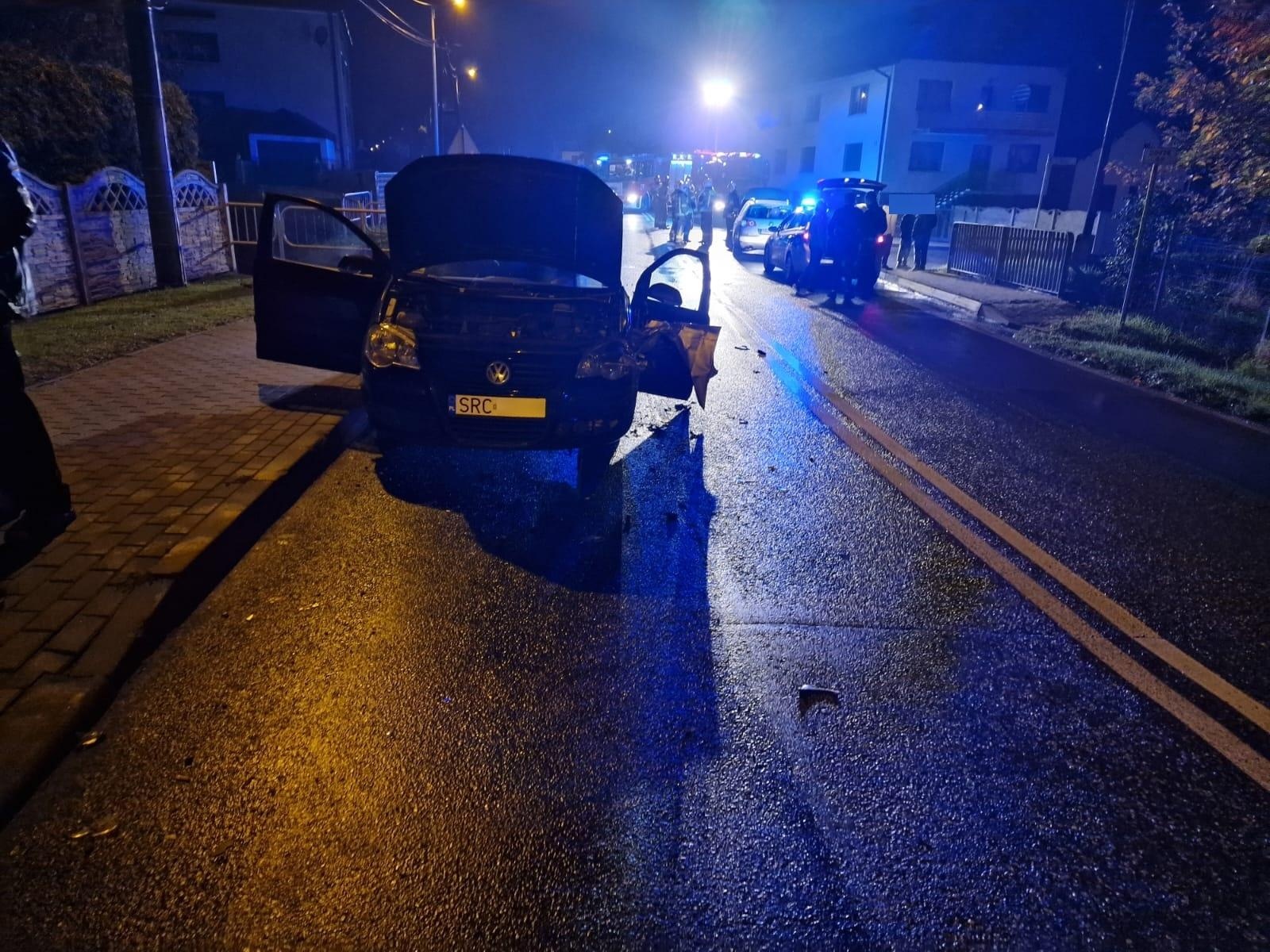 Zdjęcie w galerii na portalu naszraciborz.pl: Zderzenie osobówek w Roszkowie [FOTO] wiadomości z regionu