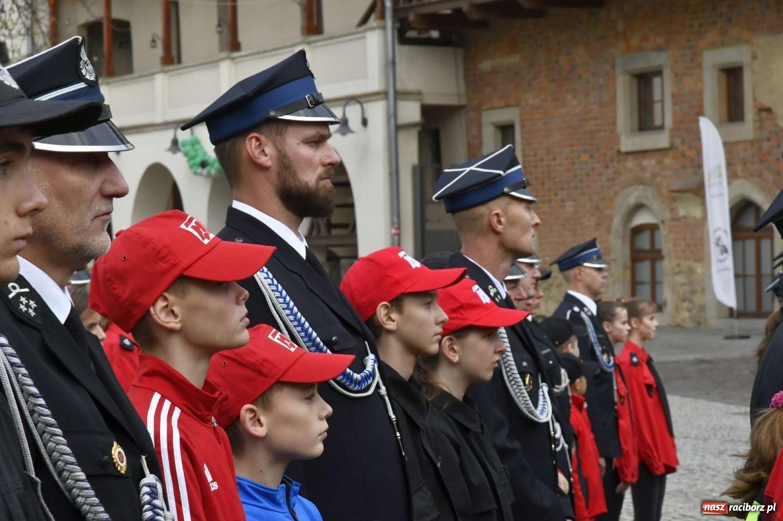 Zdjęcie w galerii na portalu naszraciborz.pl: Młodzi strażacy z powiatu raciborskiego z promesami od ministra [FOTO i WIDEO] wiadomości z regionu