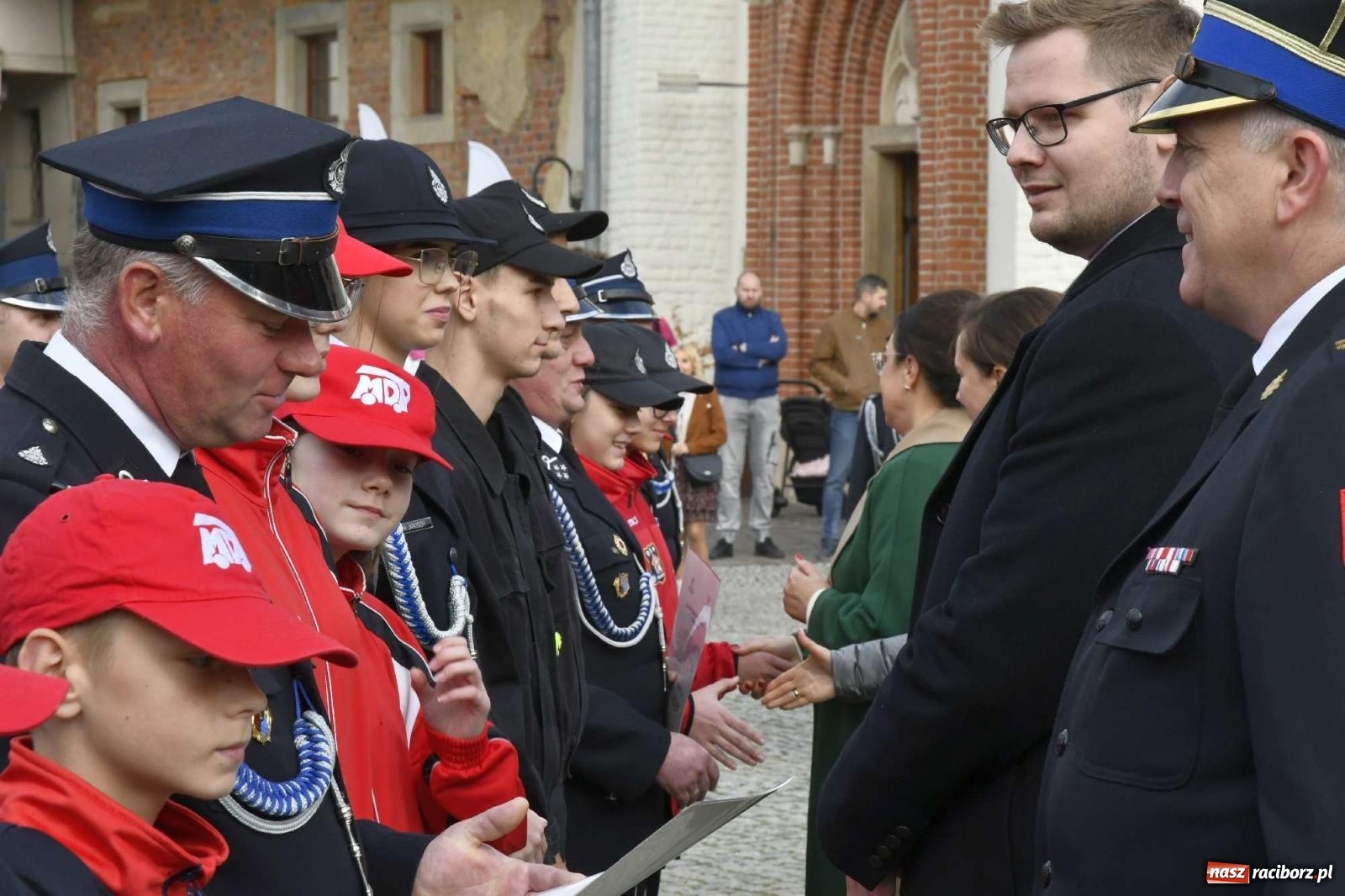 Zdjęcie w galerii na portalu naszraciborz.pl: Młodzi strażacy z powiatu raciborskiego z promesami od ministra [FOTO i WIDEO] wiadomości z regionu