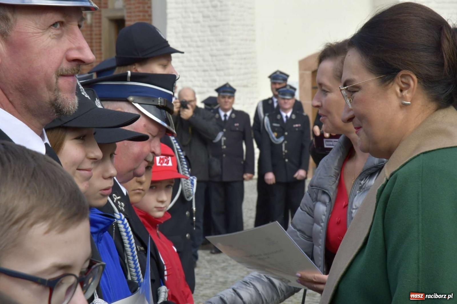 Zdjęcie w galerii na portalu naszraciborz.pl: Młodzi strażacy z powiatu raciborskiego z promesami od ministra [FOTO i WIDEO] wiadomości z regionu