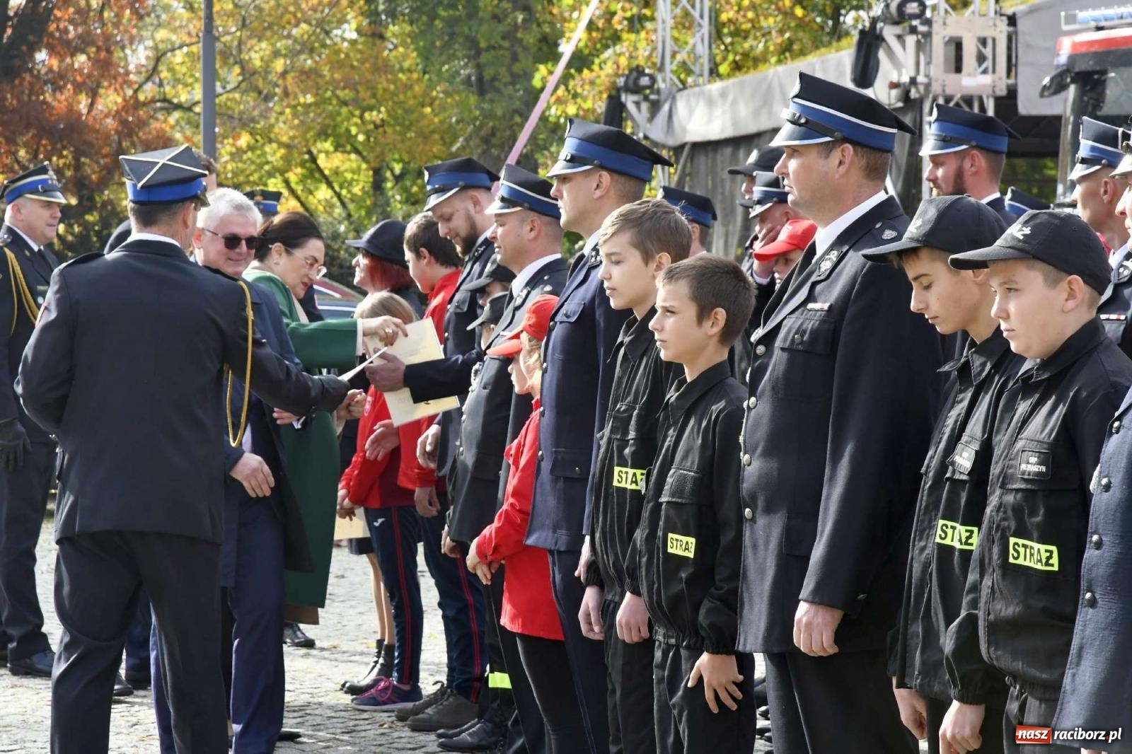 Zdjęcie w galerii na portalu naszraciborz.pl: Młodzi strażacy z powiatu raciborskiego z promesami od ministra [FOTO i WIDEO] wiadomości z regionu