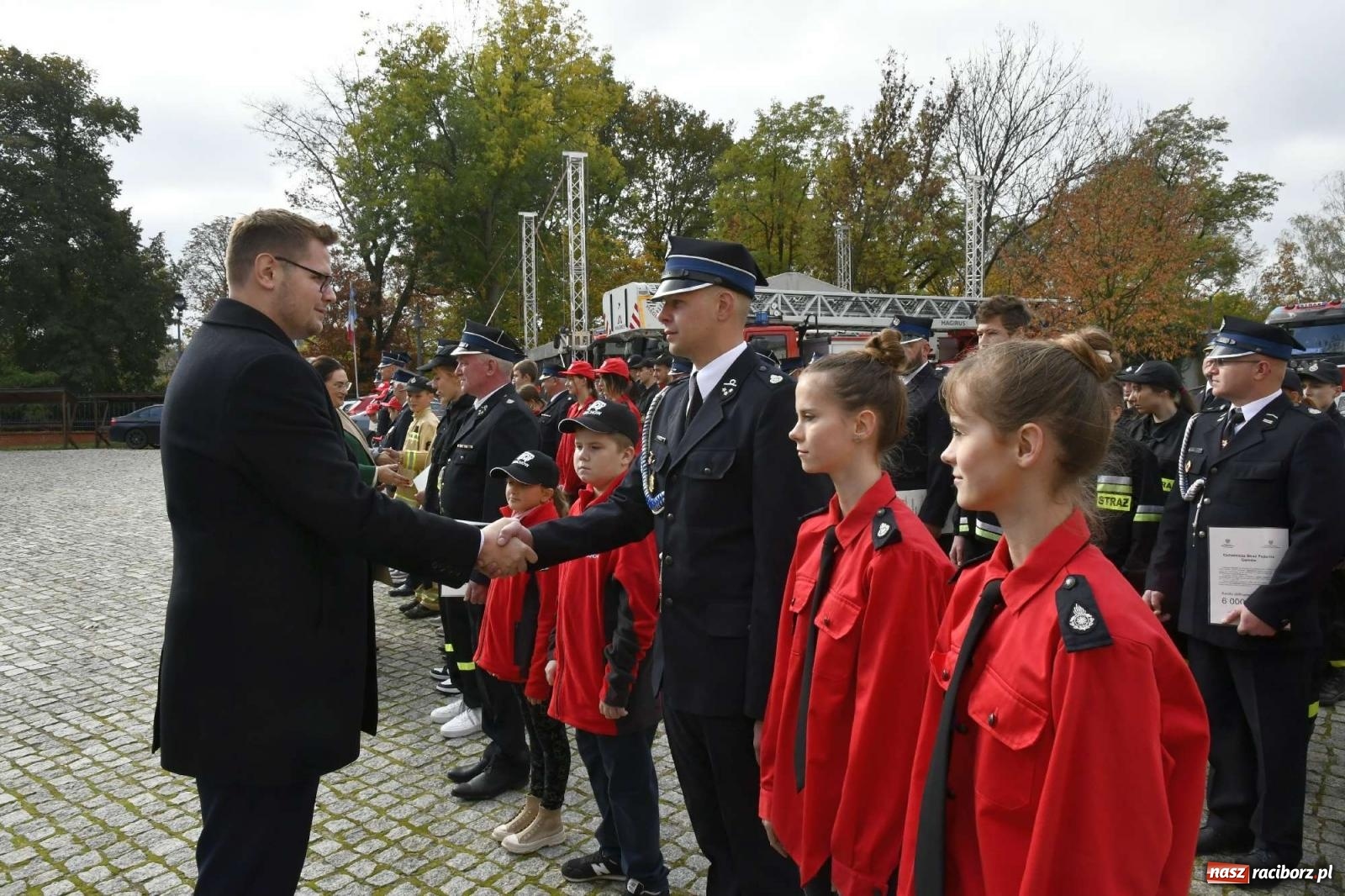 Zdjęcie w galerii na portalu naszraciborz.pl: Młodzi strażacy z powiatu raciborskiego z promesami od ministra [FOTO i WIDEO] wiadomości z regionu