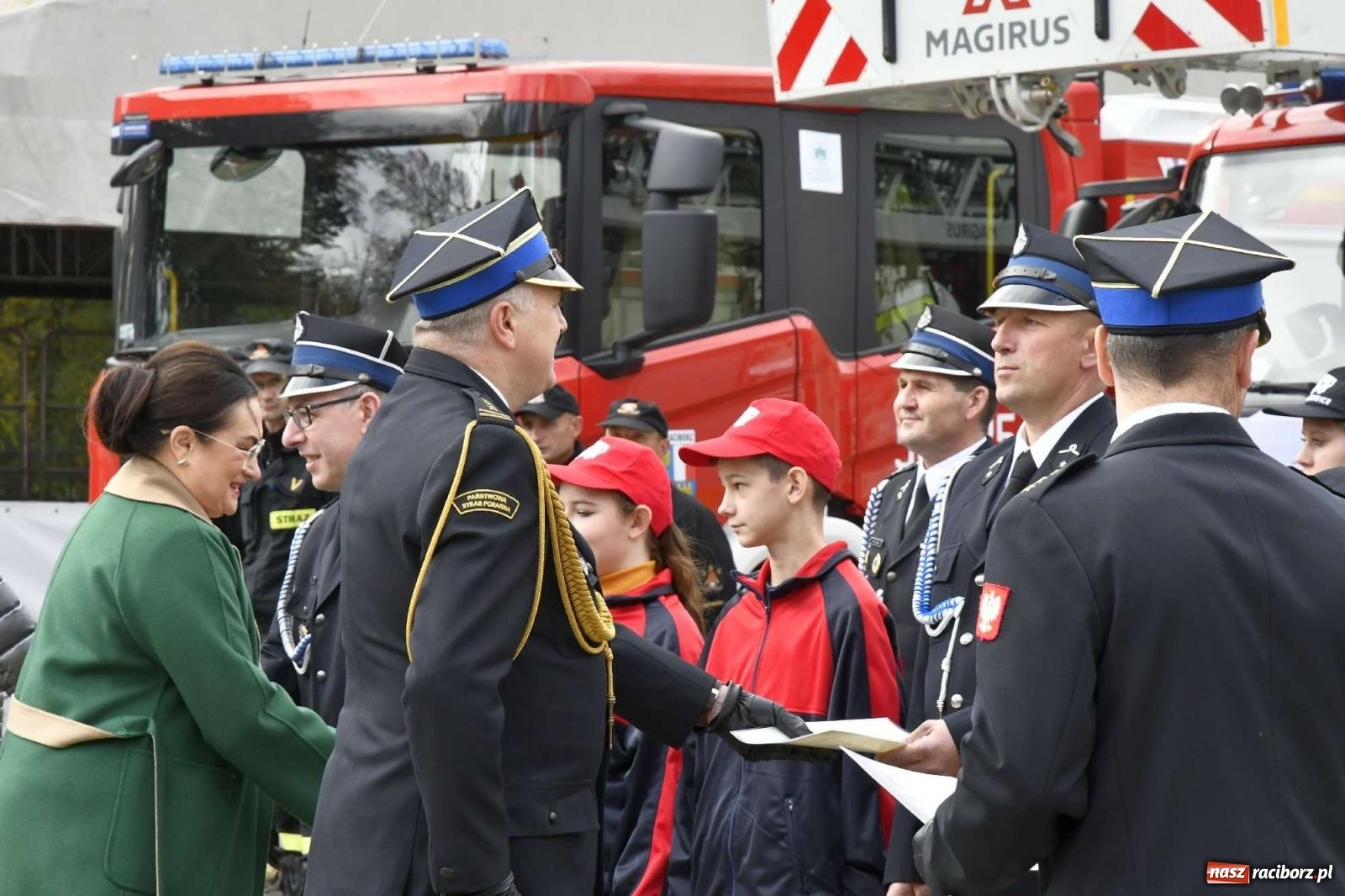 Zdjęcie w galerii na portalu naszraciborz.pl: Młodzi strażacy z powiatu raciborskiego z promesami od ministra [FOTO i WIDEO] wiadomości z regionu
