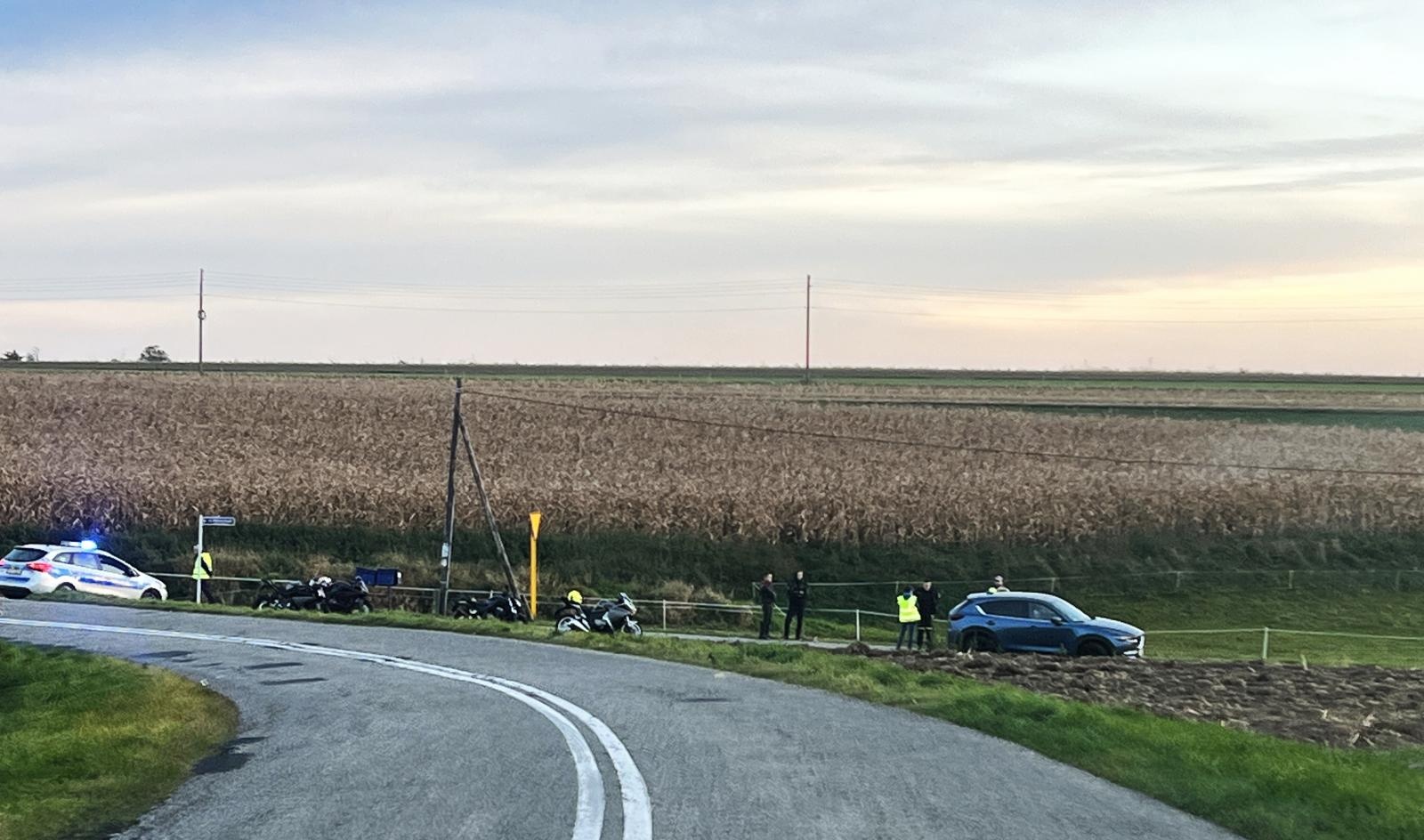 Zdjęcie w galerii na portalu naszraciborz.pl: Motocyklista zderzył się z osobówką w Grzegorzowicach wiadomości z regionu