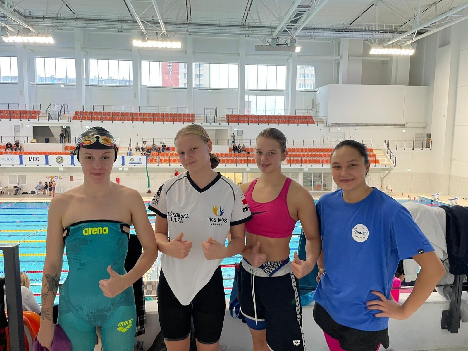 Zdjęcie w galerii na portalu naszraciborz.pl: Bardzo dobry start pływaków ZSOMS Racibórz [FOTO] wiadomości z regionu