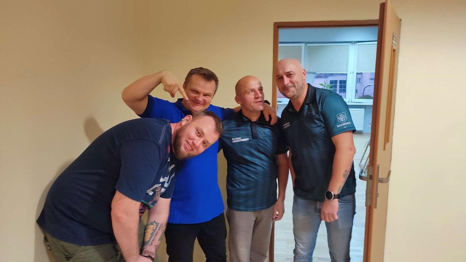 Zdjęcie w galerii na portalu naszraciborz.pl: Szósta runda raciborskiej ligi darta [WYNIKI] wiadomości z regionu