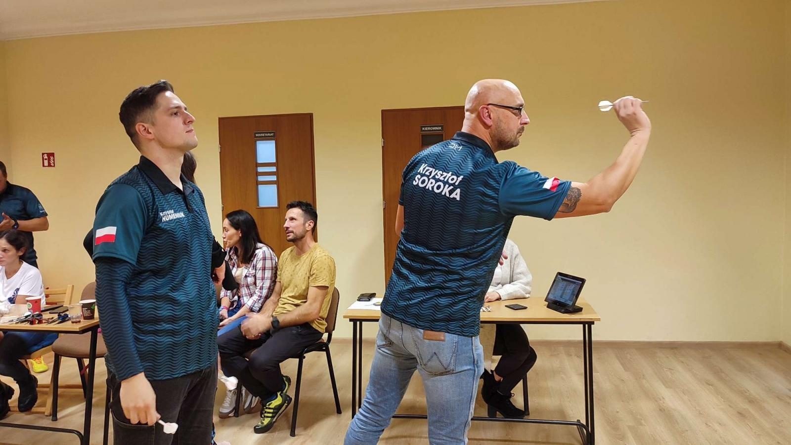 Zdjęcie w galerii na portalu naszraciborz.pl: Szósta runda raciborskiej ligi darta [WYNIKI] wiadomości z regionu