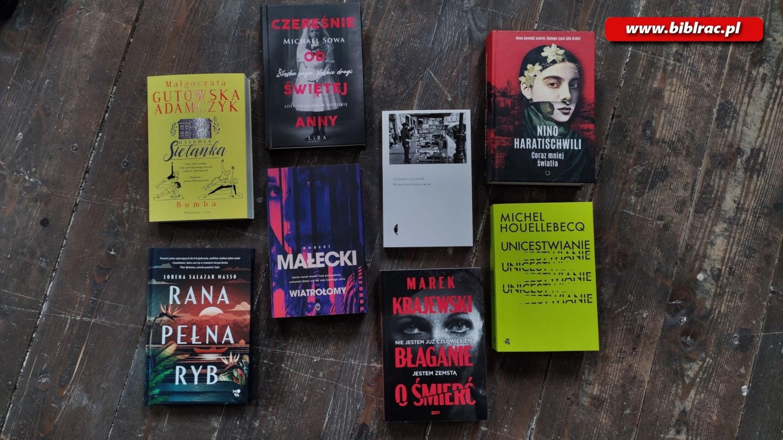 Zdjęcie w galerii na portalu naszraciborz.pl: Unicestwianie już na bibliotecznej półce w Raciborzu wiadomości z regionu