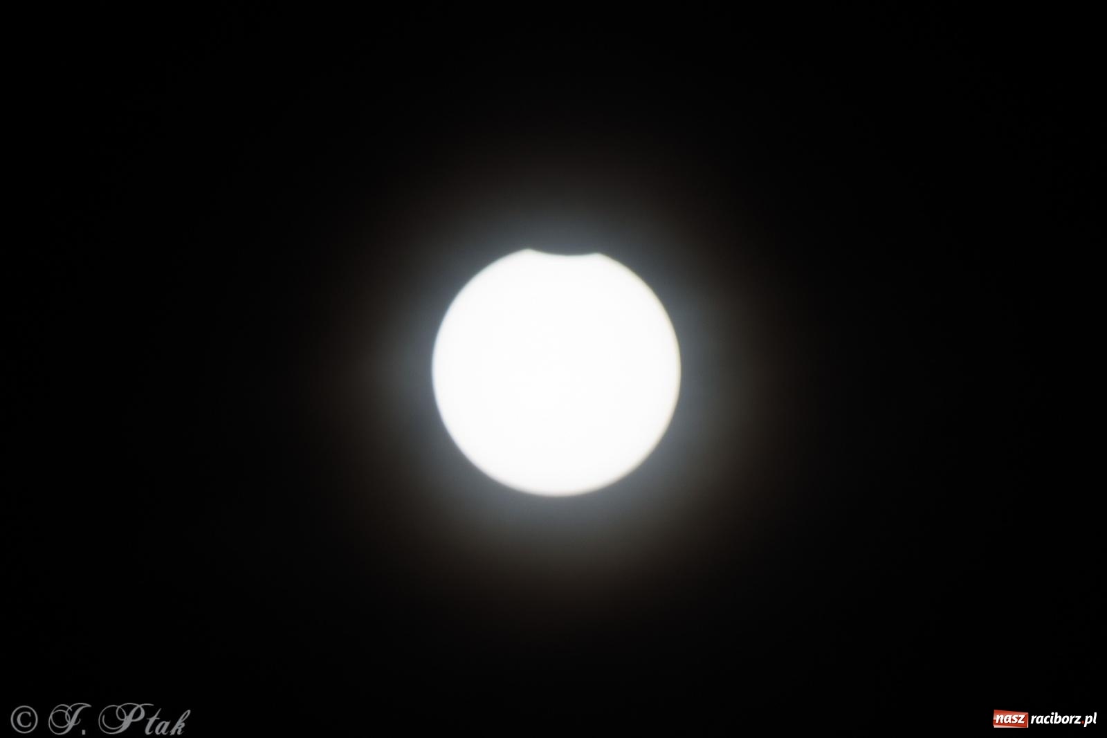 Zdjęcie w galerii na portalu naszraciborz.pl: Częściowe zaćmienie Słońca widziane z Raciborza [FOTO] wiadomości z regionu