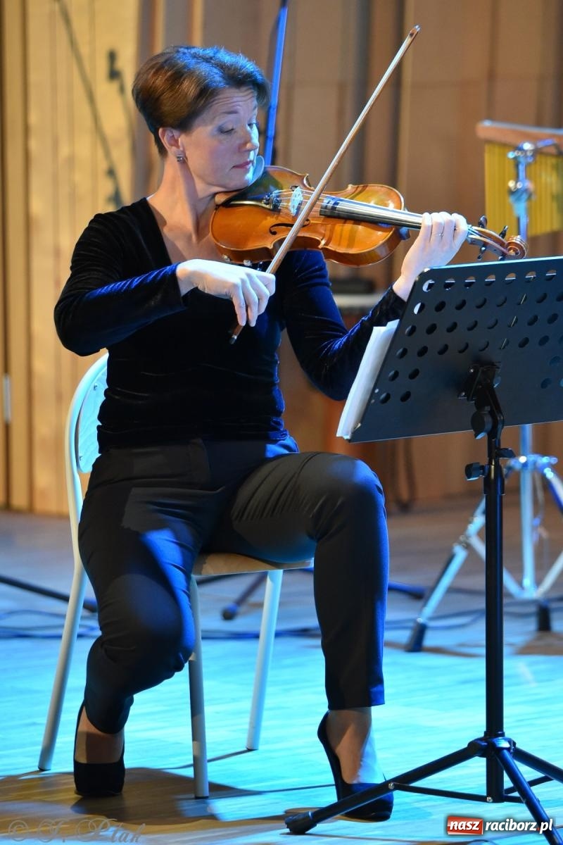 Zdjęcie w galerii na portalu naszraciborz.pl: Nauczyciele szkoły muzycznej pokazali, co potrafią wiadomości z regionu