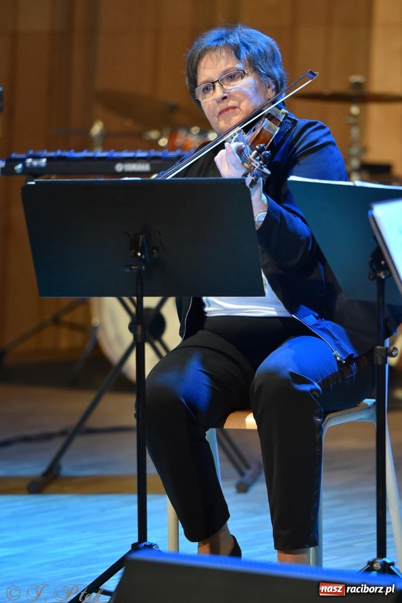 Zdjęcie w galerii na portalu naszraciborz.pl: Nauczyciele szkoły muzycznej pokazali, co potrafią wiadomości z regionu