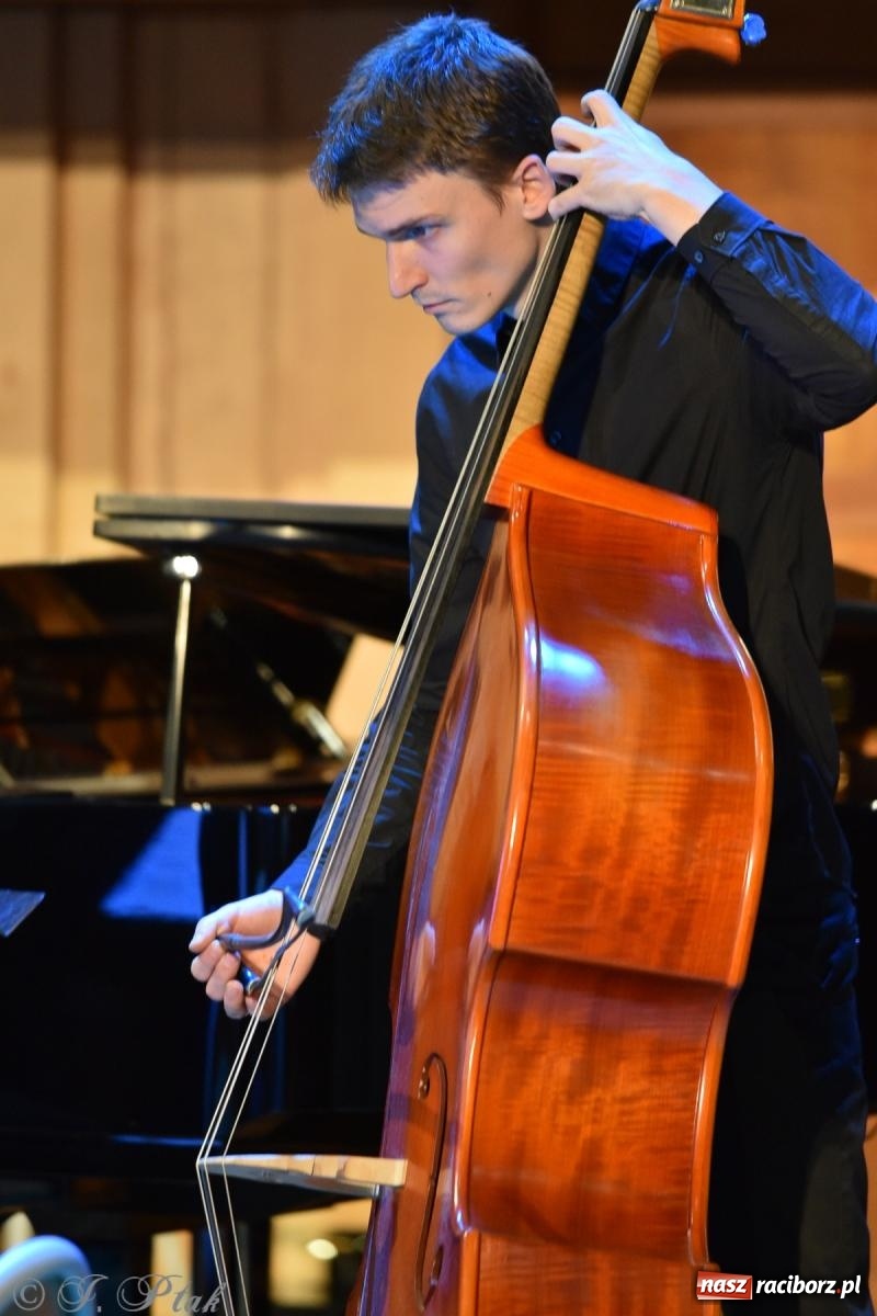 Zdjęcie w galerii na portalu naszraciborz.pl: Nauczyciele szkoły muzycznej pokazali, co potrafią wiadomości z regionu