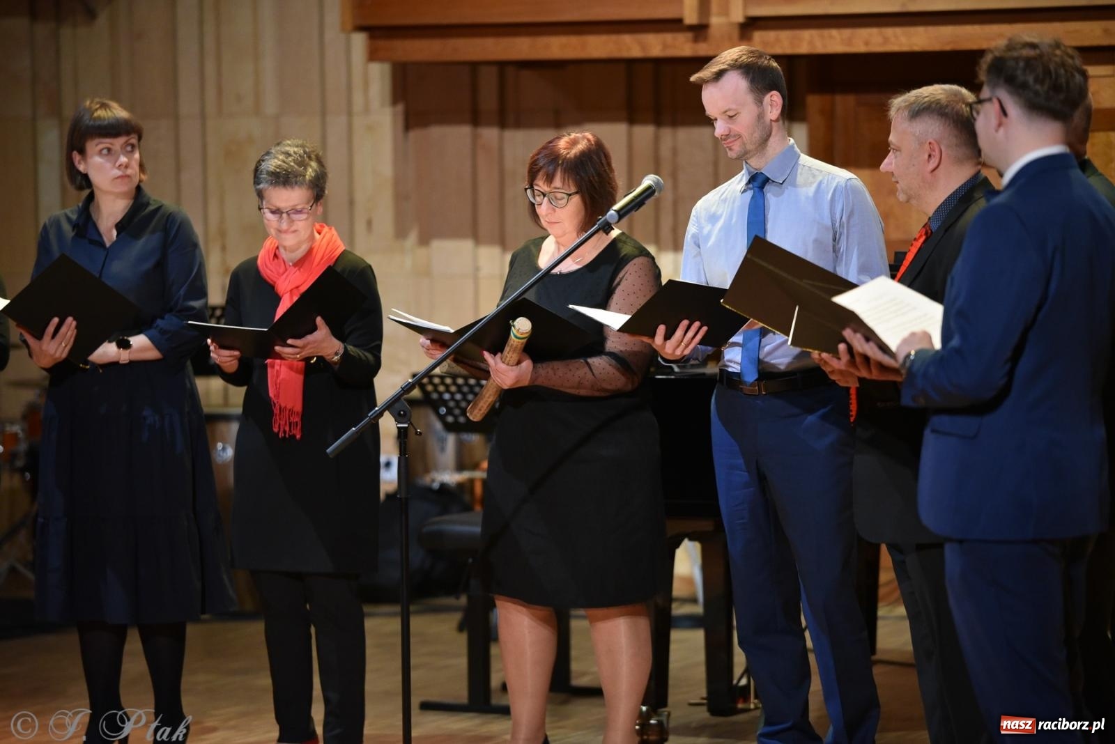 Zdjęcie w galerii na portalu naszraciborz.pl: Nauczyciele szkoły muzycznej pokazali, co potrafią wiadomości z regionu