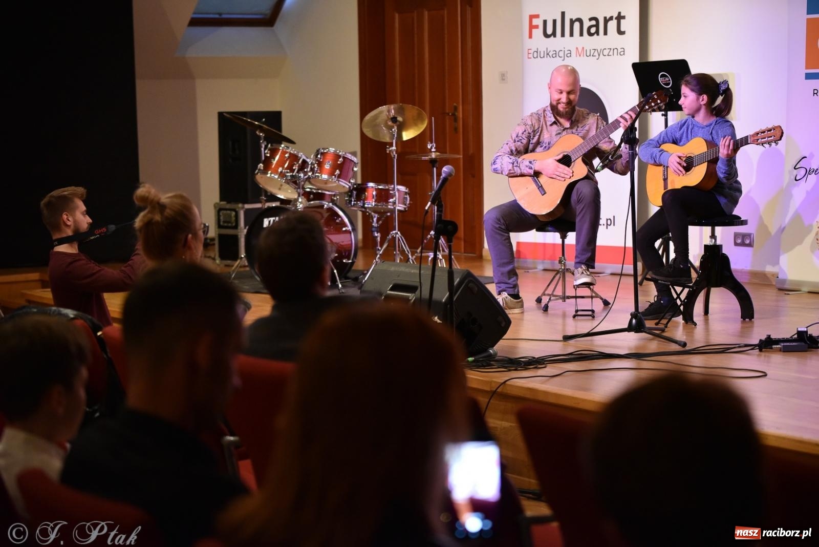 Zdjęcie w galerii na portalu naszraciborz.pl: Koncert jesienny na raciborskim zamku wiadomości z regionu